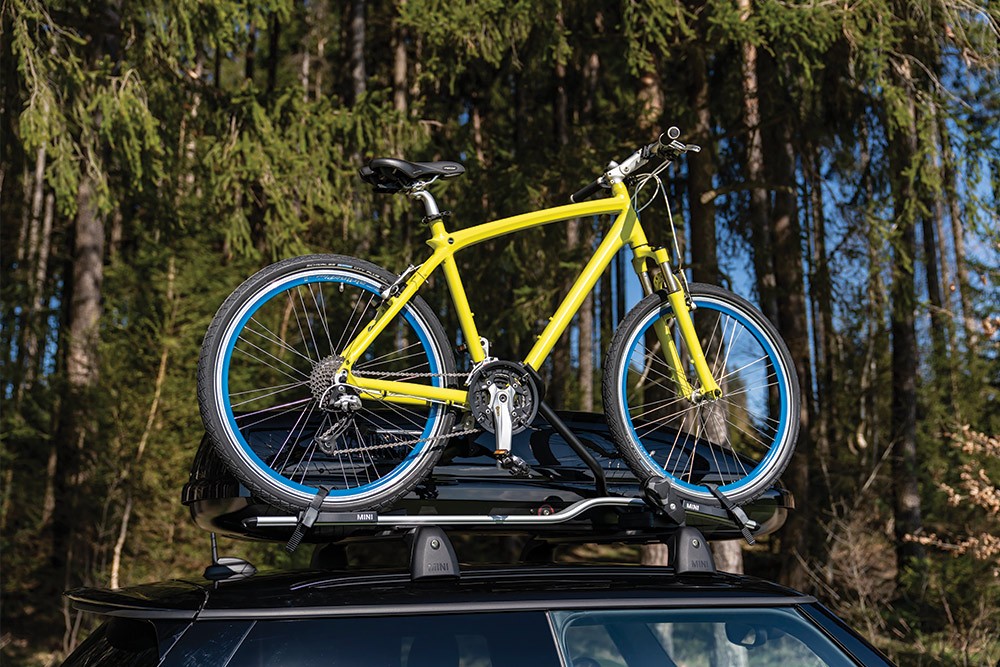 : новий MINI Electric з оригінальними аксесуарами MINI.